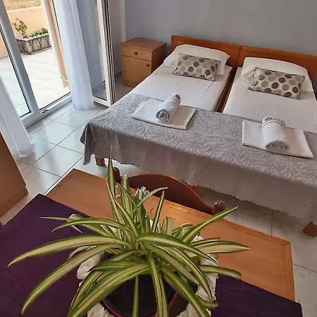 Apartments Mandalinic Omis Exterior photo
