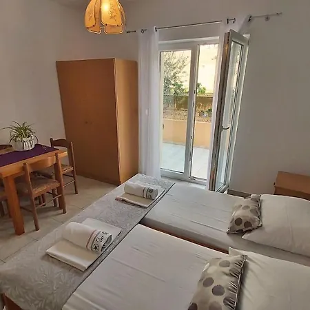 Apartments Mandalinic Omis Exterior photo