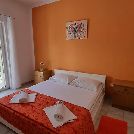 Apartments Mandalinic Omis Exterior photo