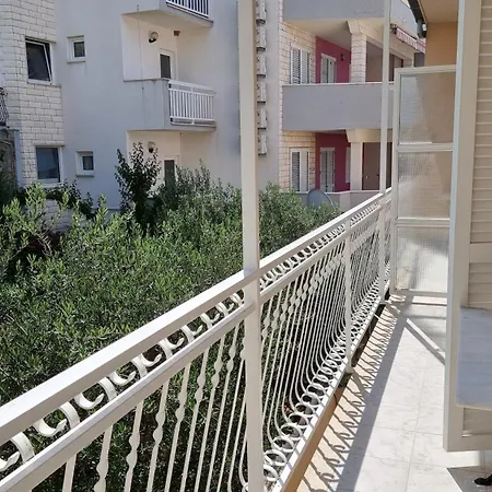 Apartments Mandalinic Omis Exterior photo
